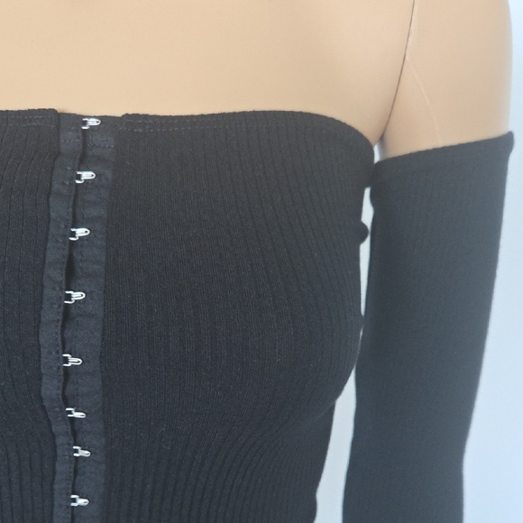 Reformation Black Off-Shoulder Buttoned Top XS - Picture 3 of 5